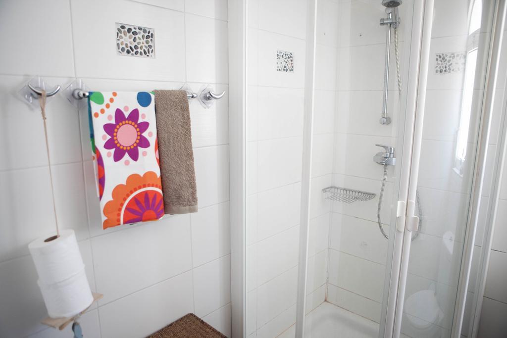 Aquarian Beachfront Apartment Larnaca Zewnętrze zdjęcie